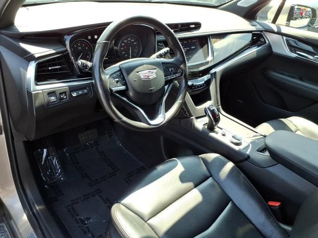 2022 Cadillac XT6 — rear three-quarter view