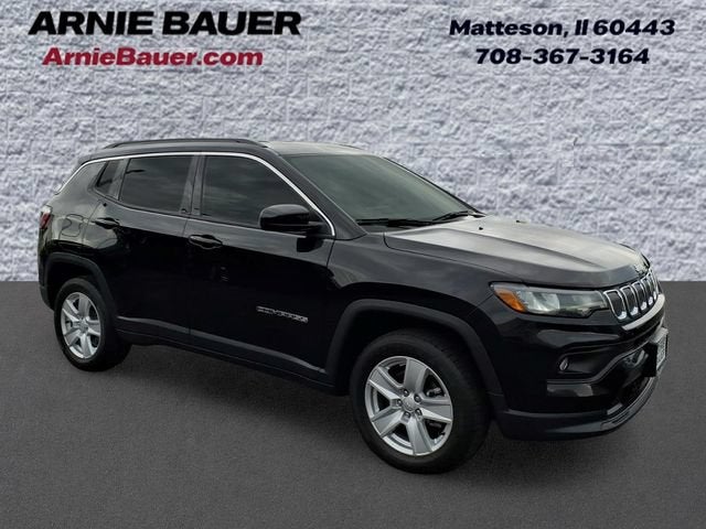 2022 Jeep Compass Latitude in Diamond Black Crystal Pearlcoat — front three-quarter view