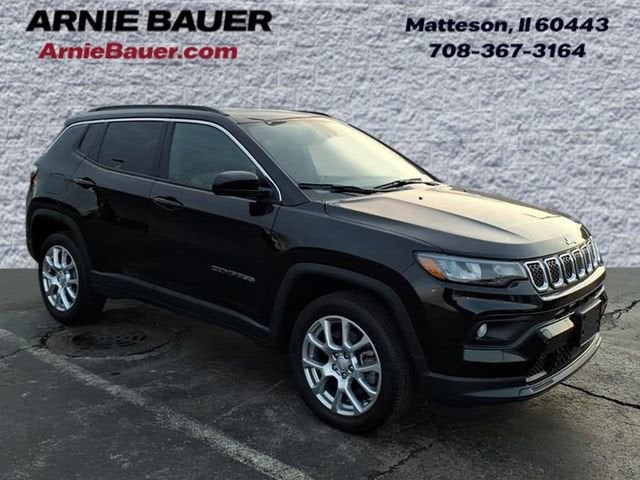2024 Jeep Compass Latitude Lux in Diamond Black Crystal Pearl–Coat — front three-quarter view